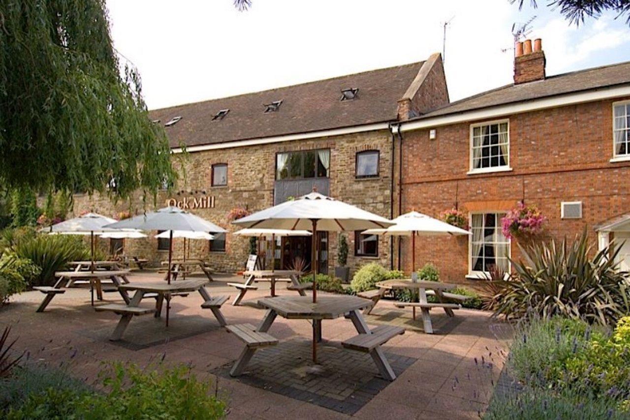 Premier Inn Abingdon Exteriör bild