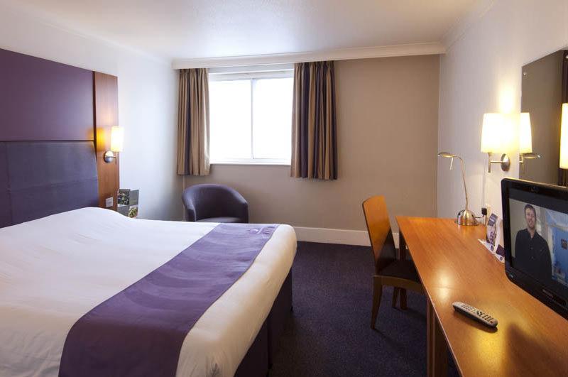 Premier Inn Abingdon Exteriör bild
